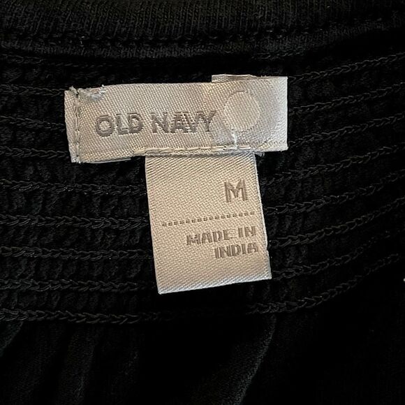 Old Navy Black Short Sleeve Tie/Bead Detail Top. Size Medium. - Picture 4 of 4